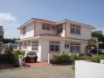 4 Bedroom House in Nyali, sea view