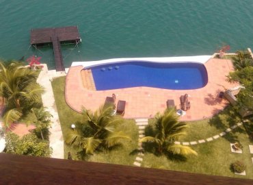 1/2/3 Bedrooms Oceanfront Furnished Apartment for Short stays