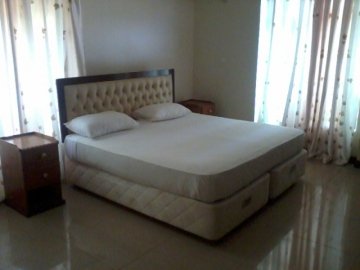 5 Bedroom furnished massionate with swimming pool