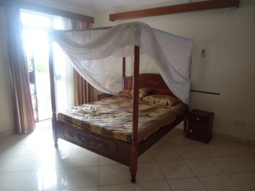 4 Bedroom House in Nyali, sea view