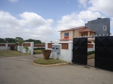 4 Bedroom Own compound Massionatte ,Nyali