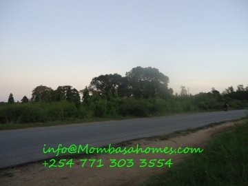 12 Acres touching Mombasa Malindi Road