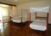 5 Bedrooms Fully furnished with pool for rent in Nyali