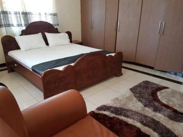 4 Bedroom fully furnished apartment to let