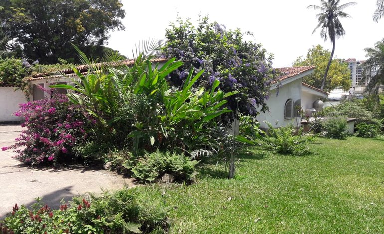 Waterfront 4 bedroom house on 2.3 Acres for Sale Nyali
