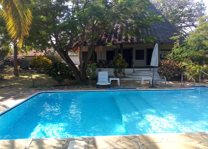 3 bedroom villa with pool for sale in Kikambala