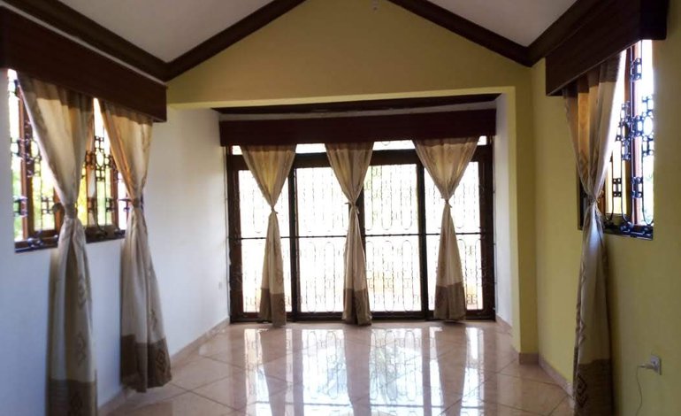 Beautiful 4 bedroom House Own compound  for rent in Shanzu.